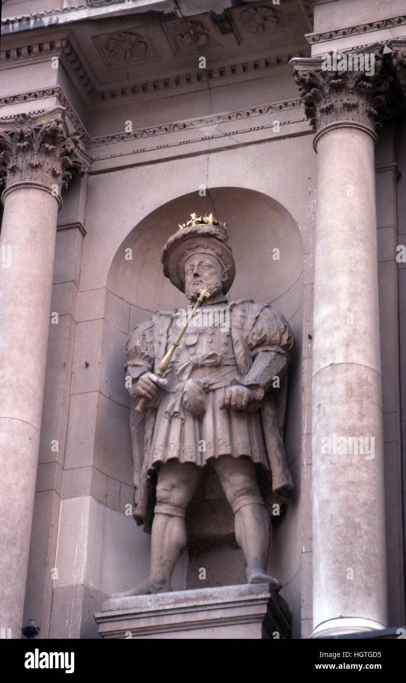 Statue of Henry VIII at St. Bartholomew church Stock Photo