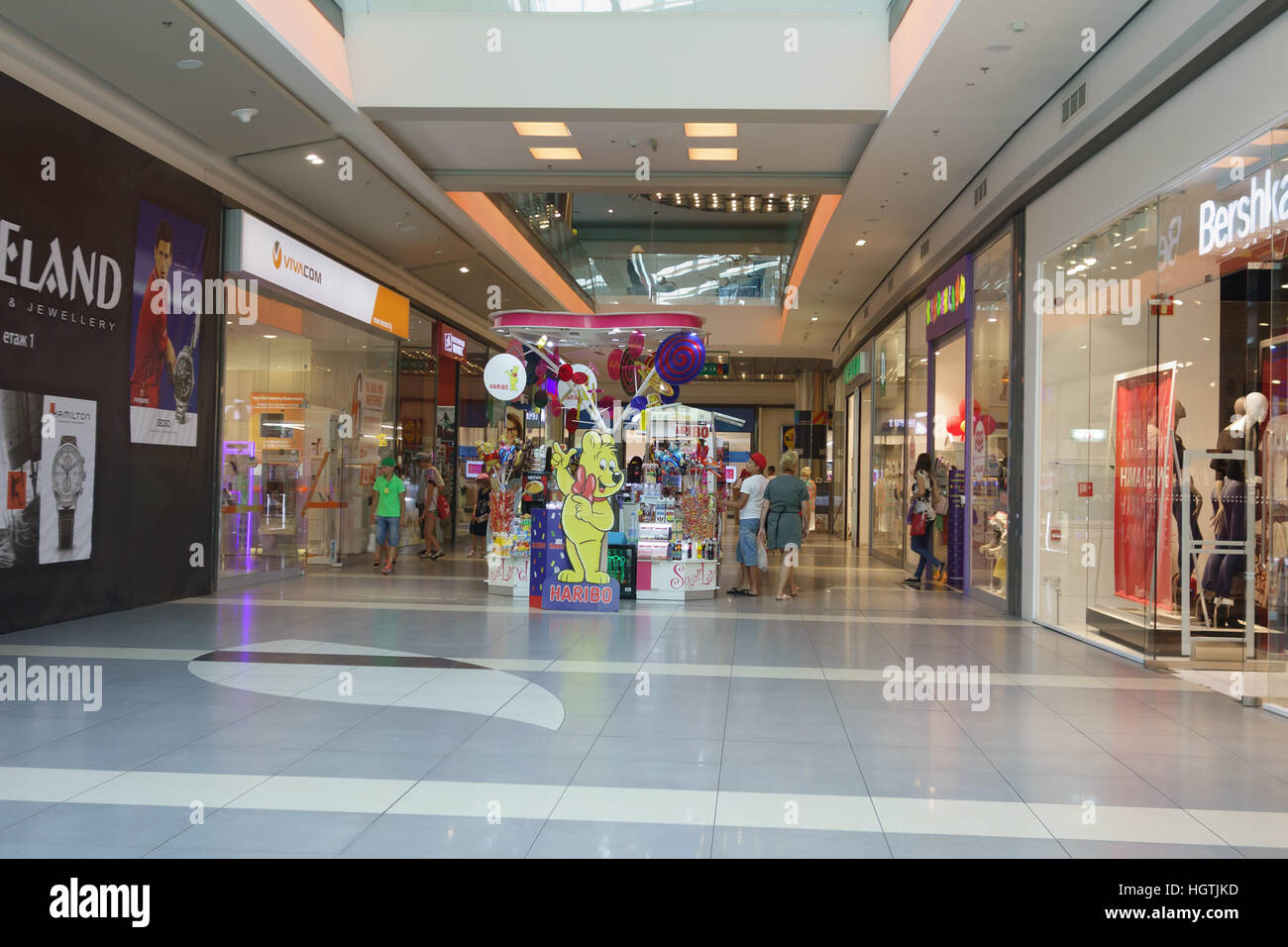 Shopping mall floor hi-res stock photography and images - Alamy