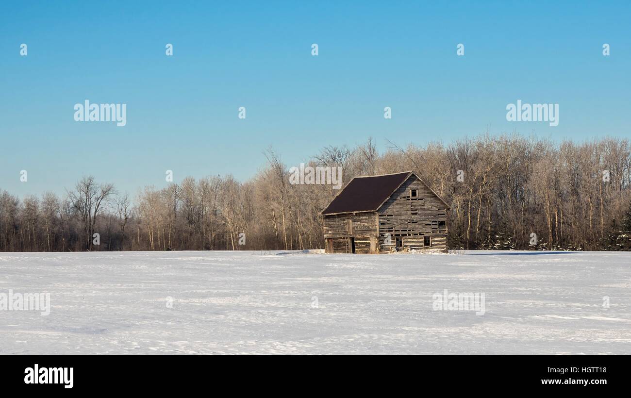 Old Abandoned Building In Winter Stock Photo - Alamy