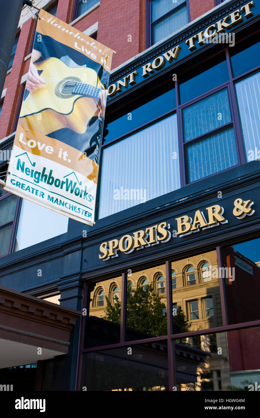 A street scene on Elm Street in Manchester, New Hampshire Stock Photo