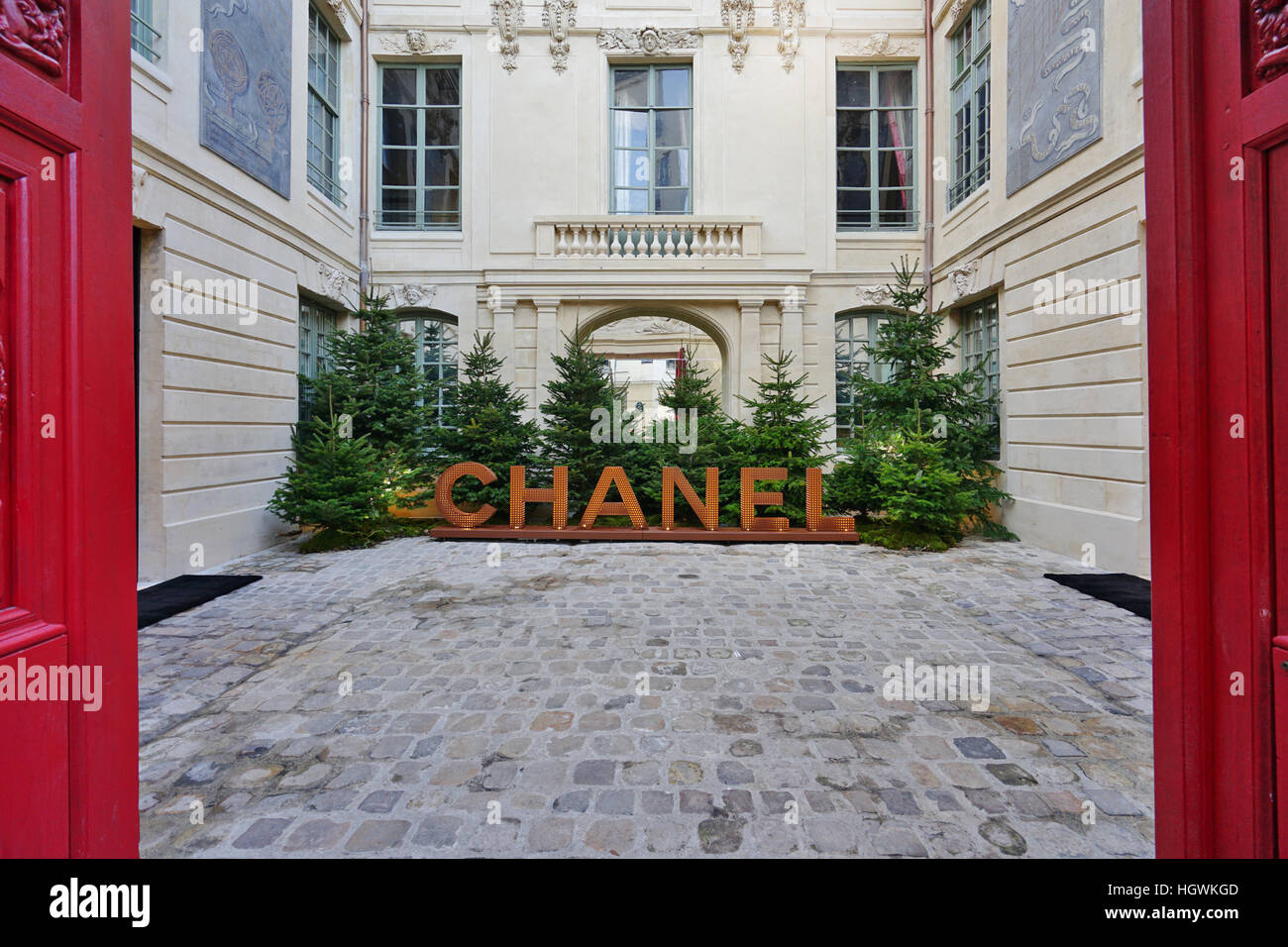 French fashion house Chanel has opened a temporary pop-up store in a landmark  building in the Marais in Paris Stock Photo - Alamy