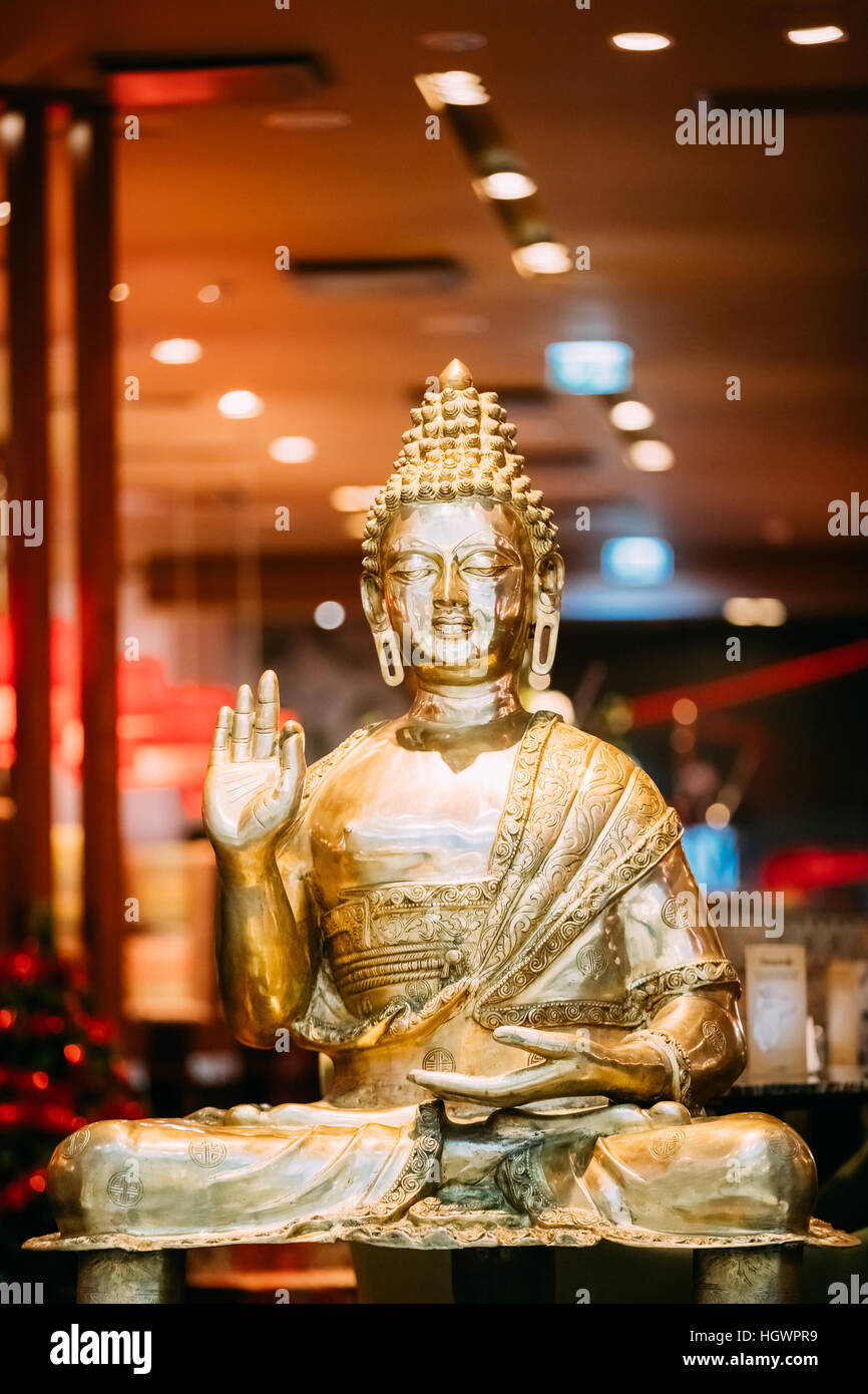 Zen mudra hi-res stock photography and images - Alamy