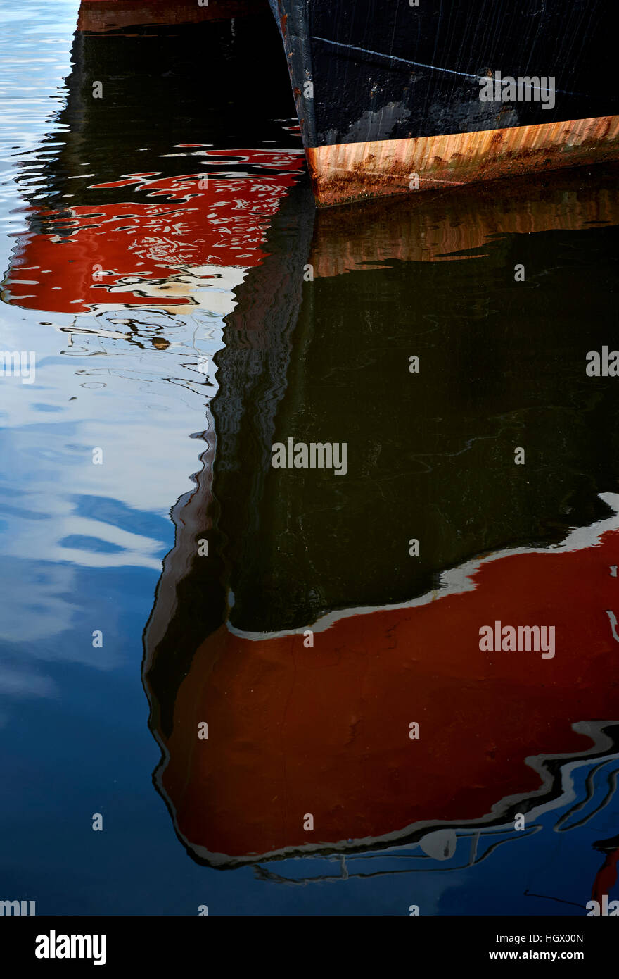 Depth in water of a ship hires stock photography and images Alamy