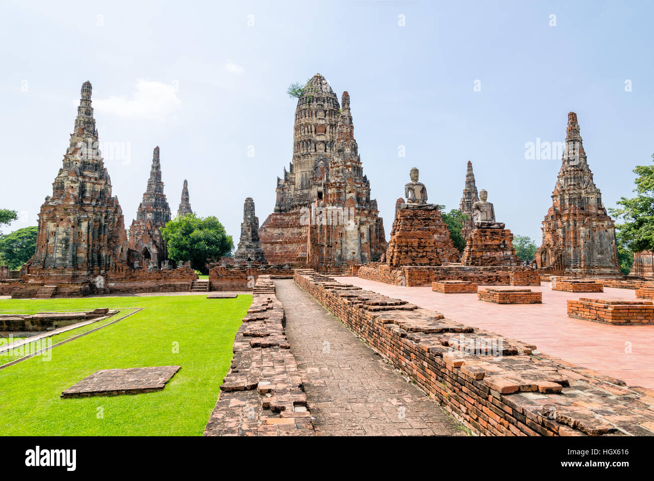 Wat Chaiwatthanaram is ancient buddhist temple, famous and major tourist attraction religious of Ayutthaya Historical Park in Phra Nakhon Si Ayutthaya Stock Photo
