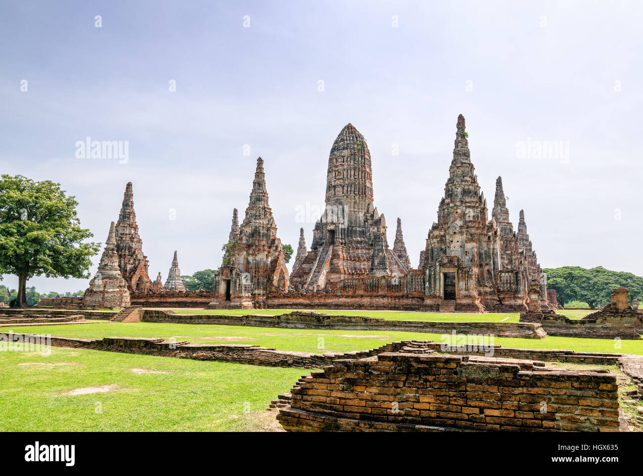 Wat Chaiwatthanaram is ancient buddhist temple, famous and major tourist attraction religious of Ayutthaya Historical Park in Phra Nakhon Si Ayutthaya Stock Photo