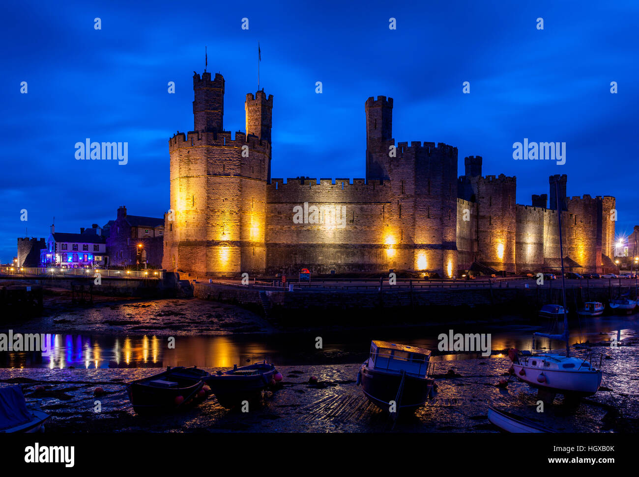 Castle, Caernarfon, Wales, Uk Stock Photo Alamy
