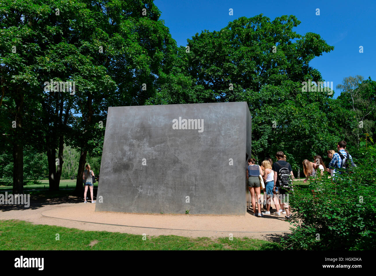 Denkmal fuer die im Nationalsozialismus verfolgten Homosexuellen, Tiergarten, Mitte, Berlin, Deutschland Stock Photo