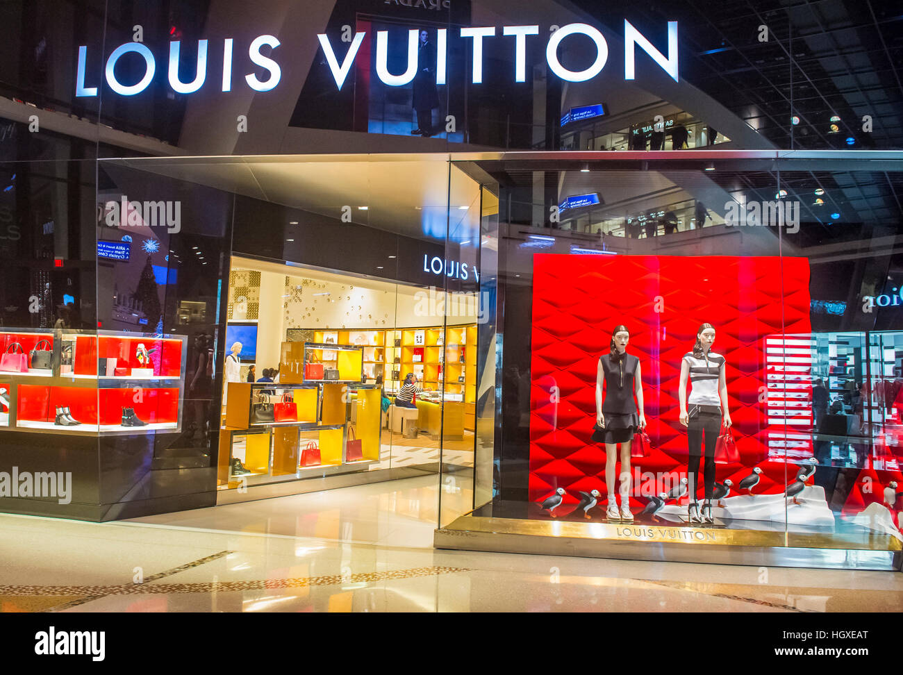 Exterior of Louis Vuitton Store in Las Vegas Nevada Editorial Image - Image  of entrance, luxury: 152542600