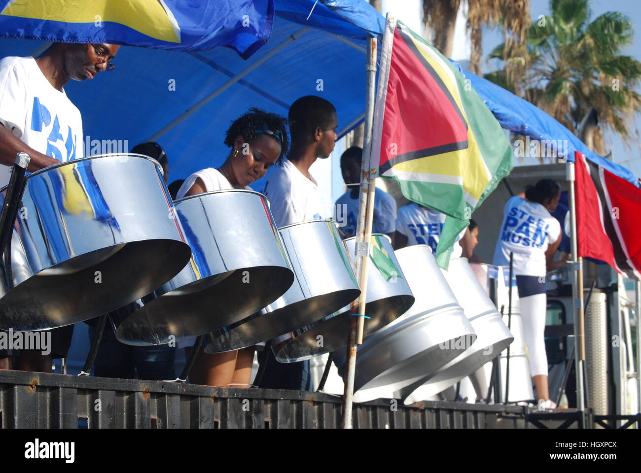 Steel pan band hires stock photography and images Alamy