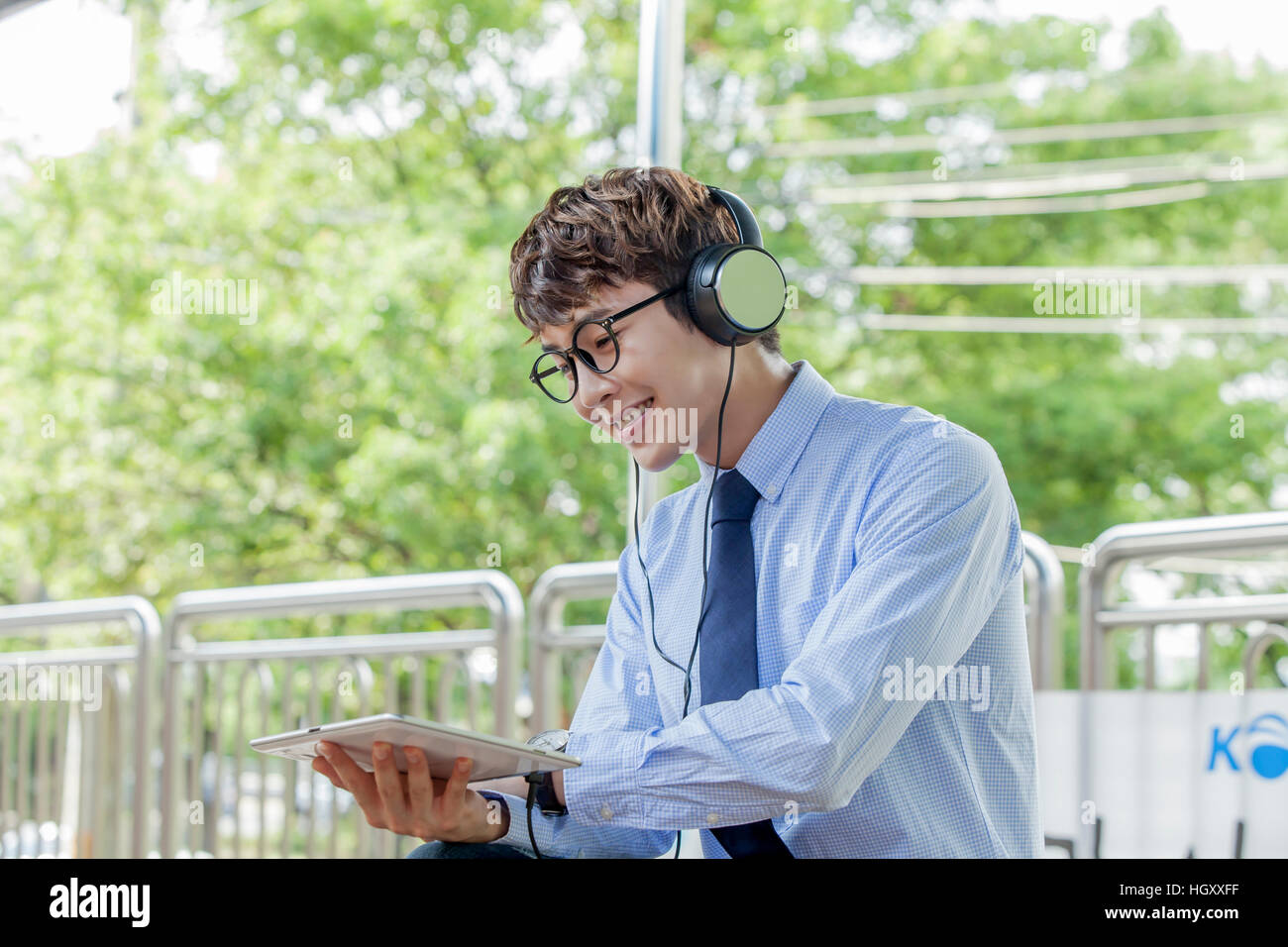 Person wearing headphones suit hi-res stock photography and images - Alamy