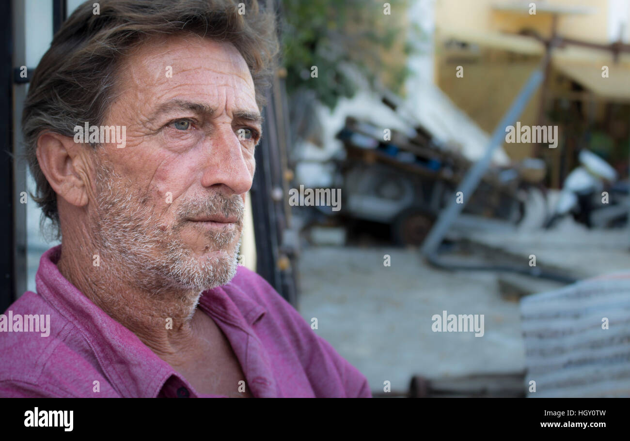 Old man with grey hair hi-res stock photography and images - Alamy