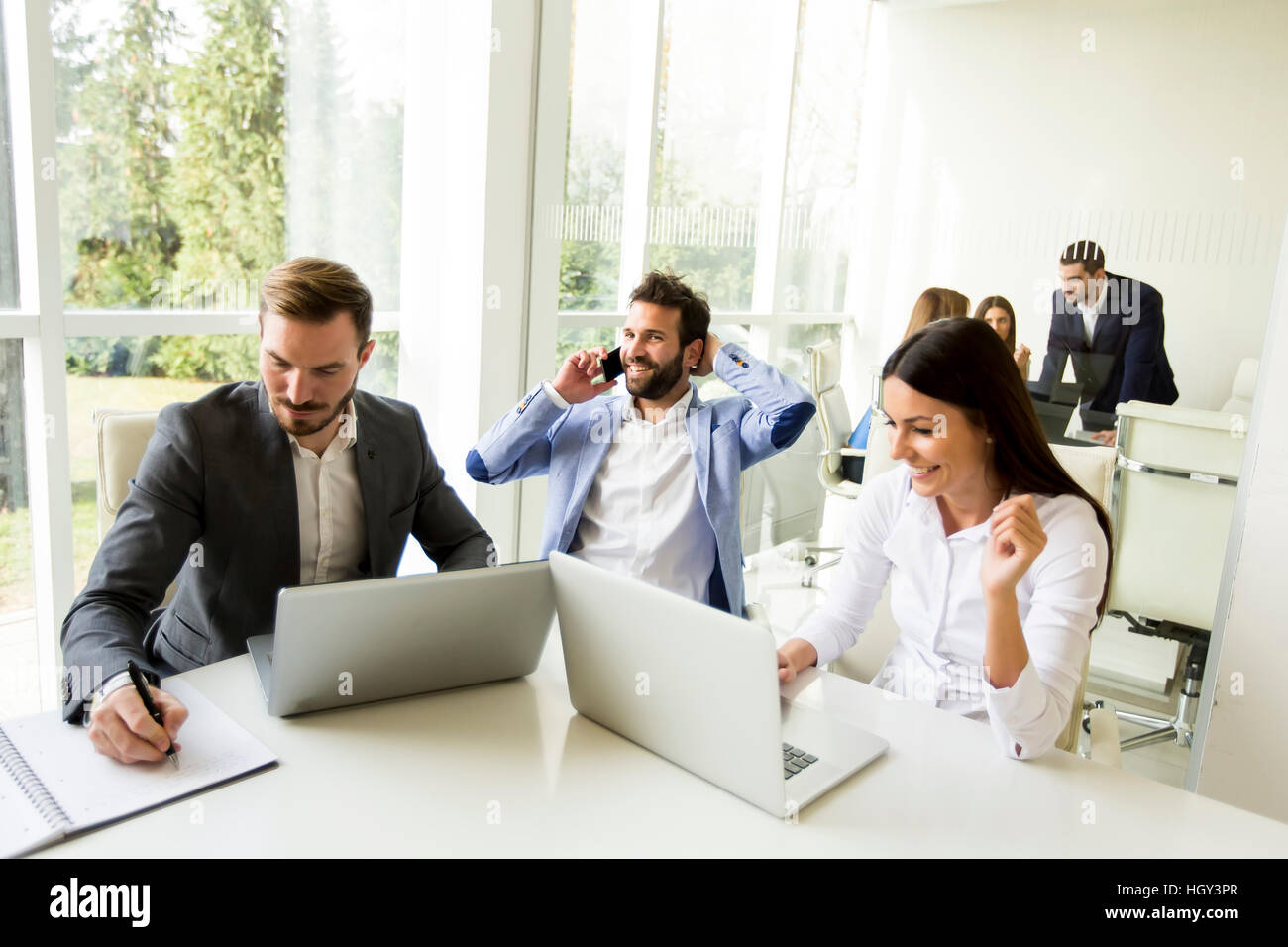 Business people hi-res stock photography and images - Alamy