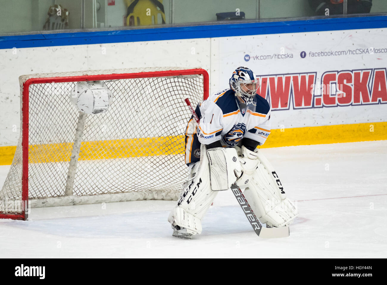 Goalkeeper at hockey match between the teams Stock Photo Alamy