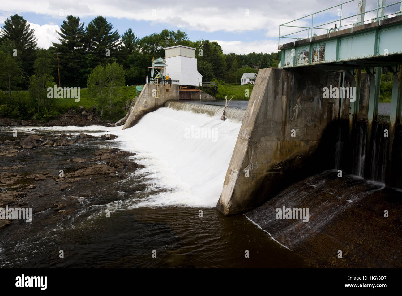 The dam on the Connecticut River between Stewartstown, New Hampshire