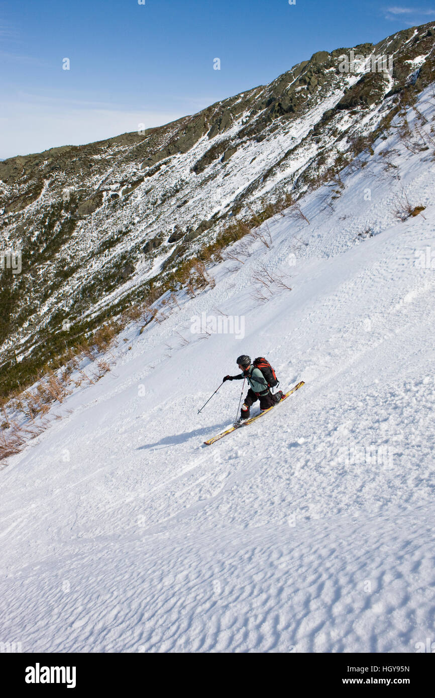 Telemark skiing "The Seven" in the Great Gully on the headwall of King