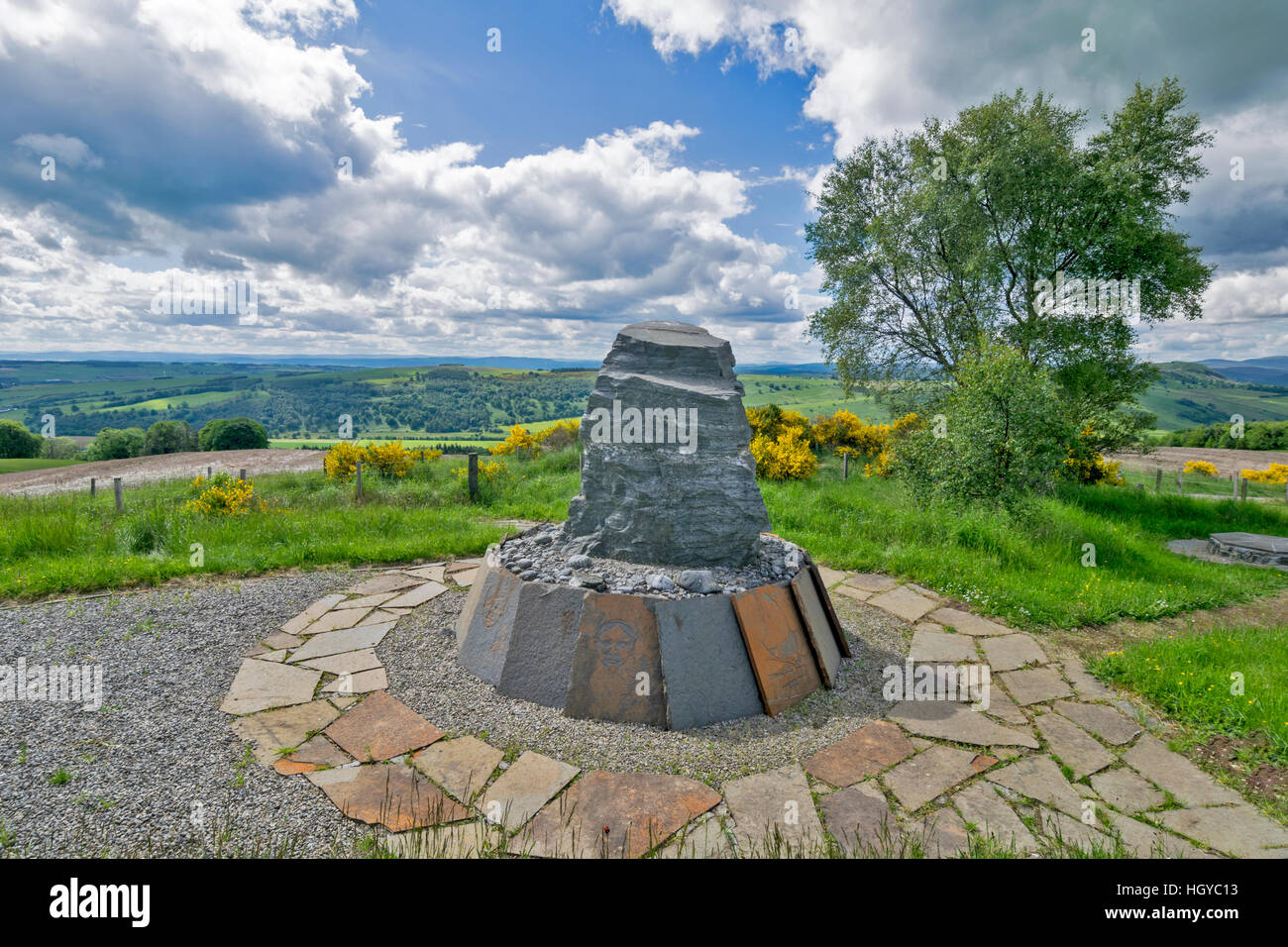 NEIL GUNN MEMORIAL STRATHPEFFER NEAR INVERNESS IN EARLY SUMMER SURROUNDING COUNTRYSIDE AND HILLS Stock Photo