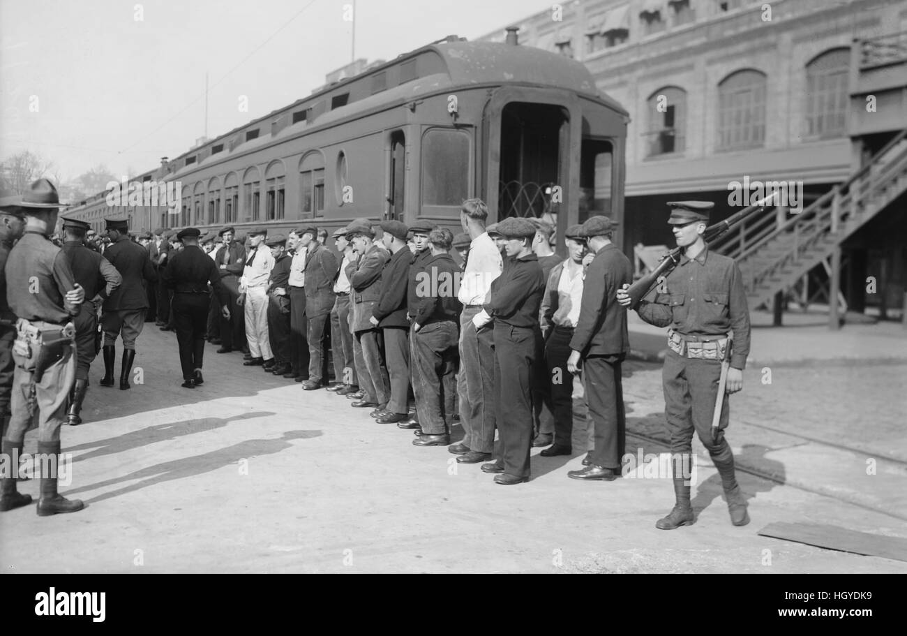 German Immigrants being Prepared for Deportation during World War I, Hoboken, New Jersey, USA, Bain News Service, 1918 Stock Photo
