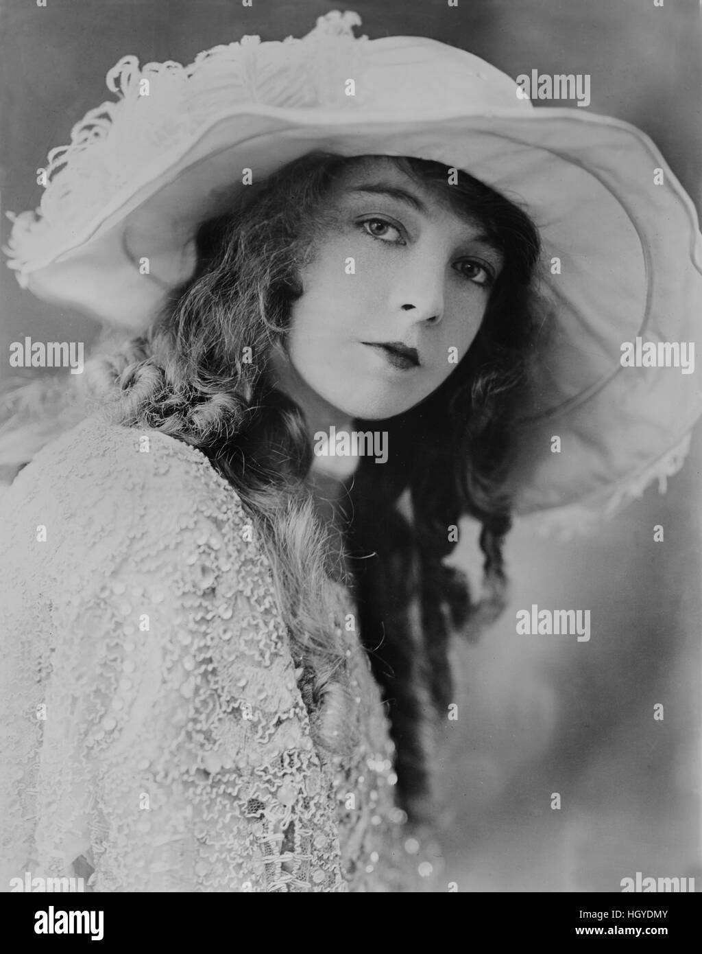 Actress Lillian Gish, Portrait, Bain News Service, 1921 Stock Photo
