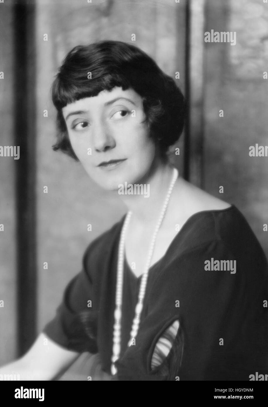 Actress Lynn Fontanne, Portrait, Bain News Service, 1920 Stock Photo