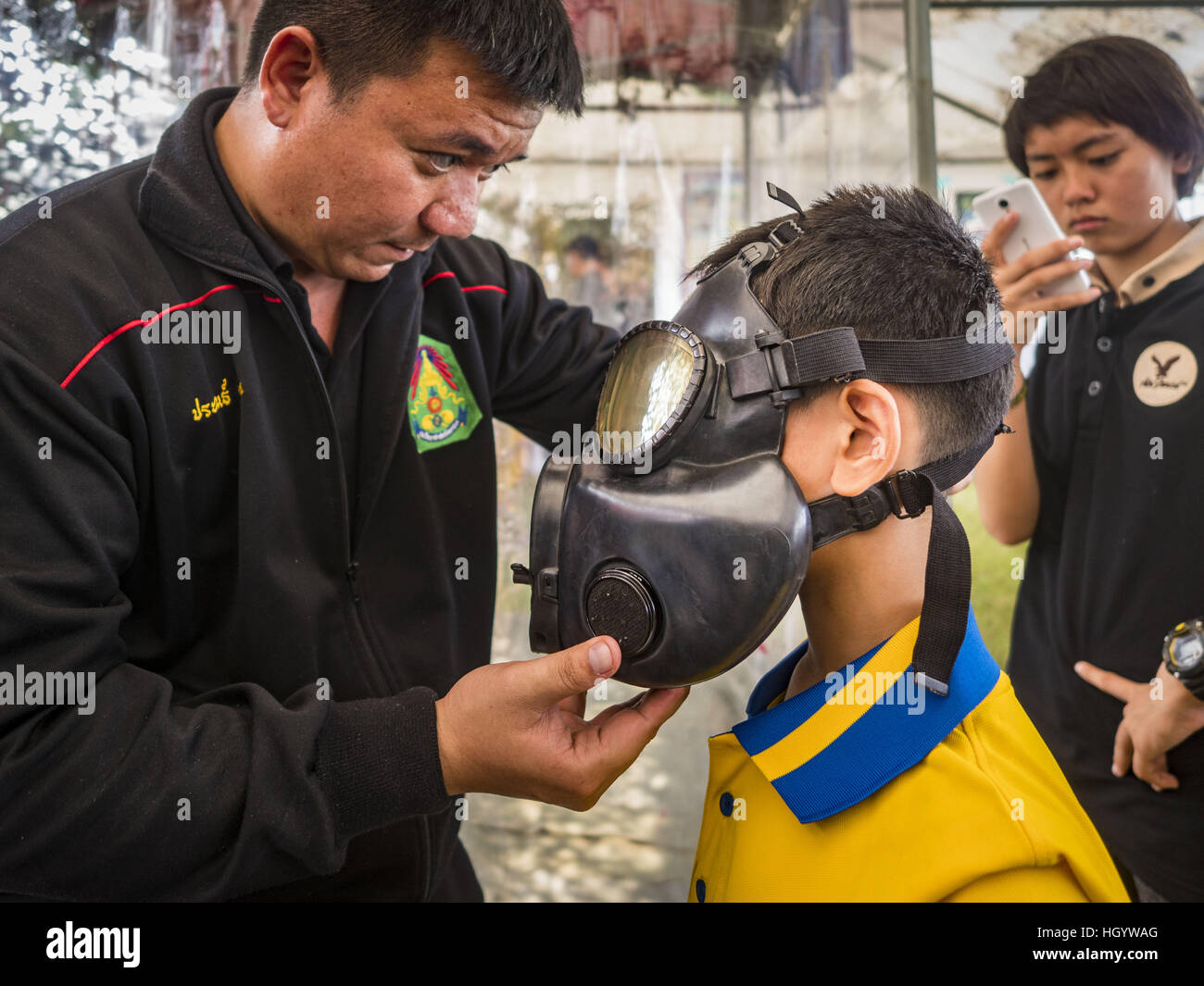 How to put on your gas mask hi-res stock photography and images - Alamy