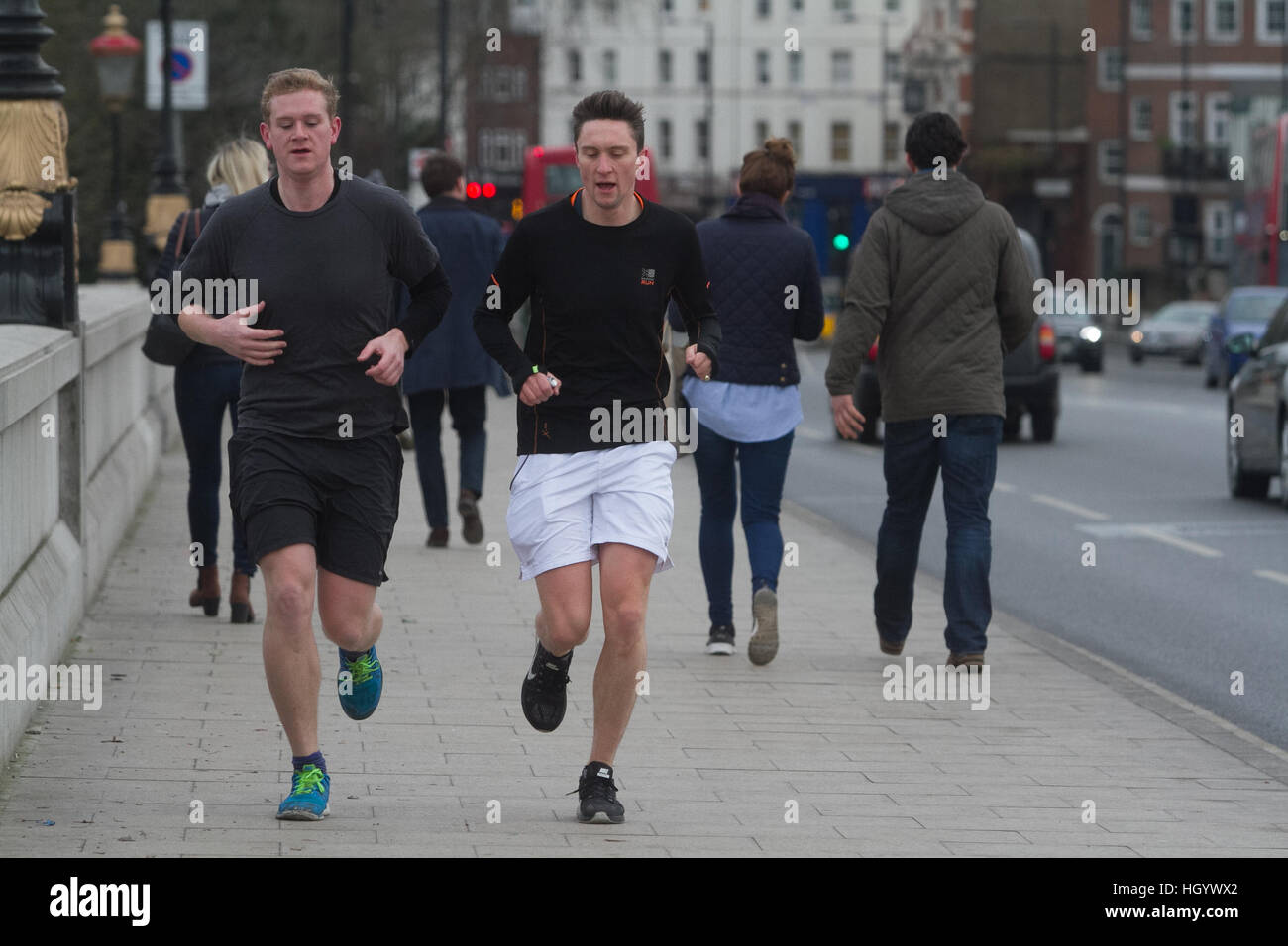 Putney bridge jogger hi-res stock photography and images - Alamy