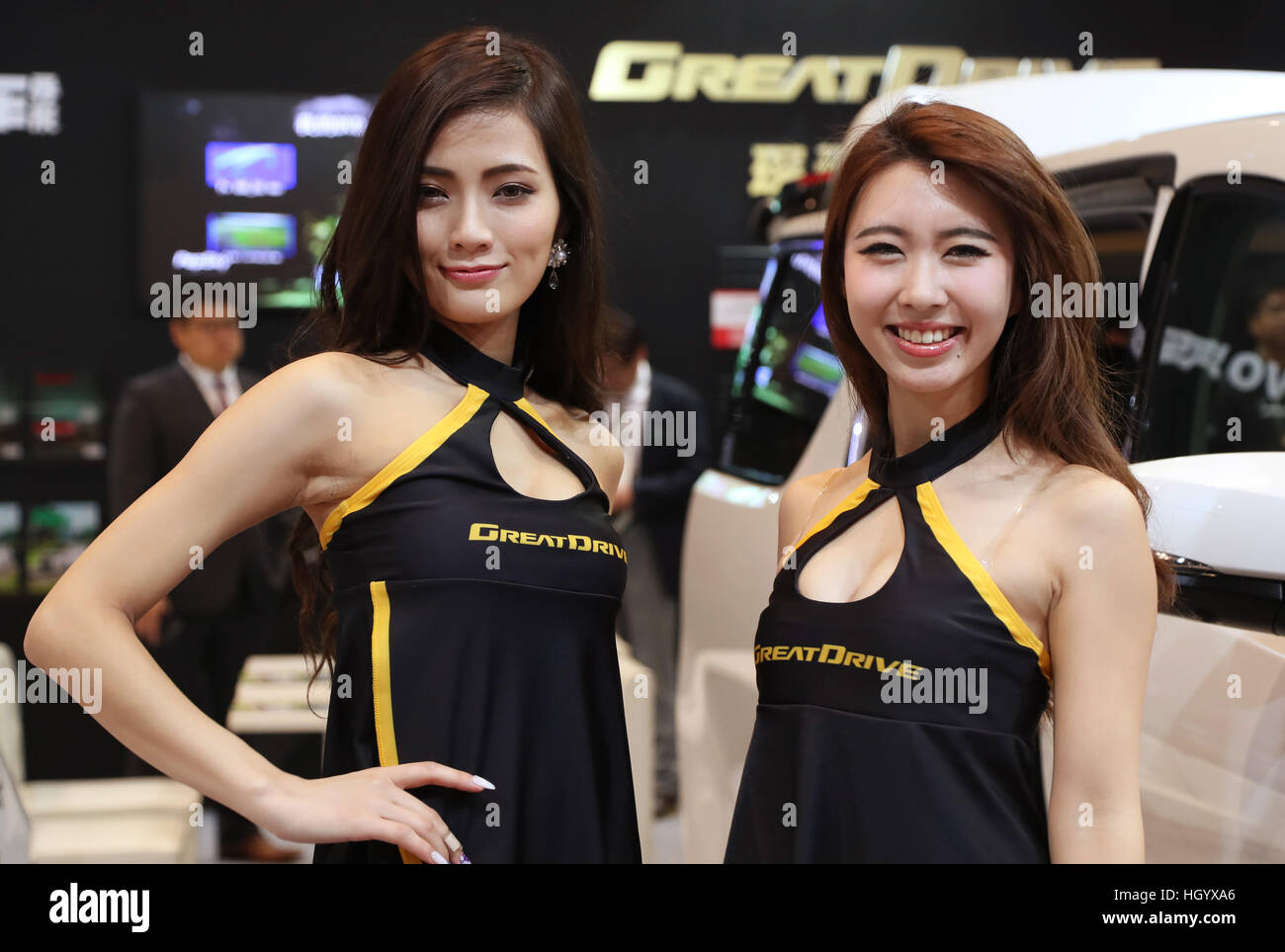 Chiba, Japan. 13th Jan, 2017. Models pose for photo at the Tokyo