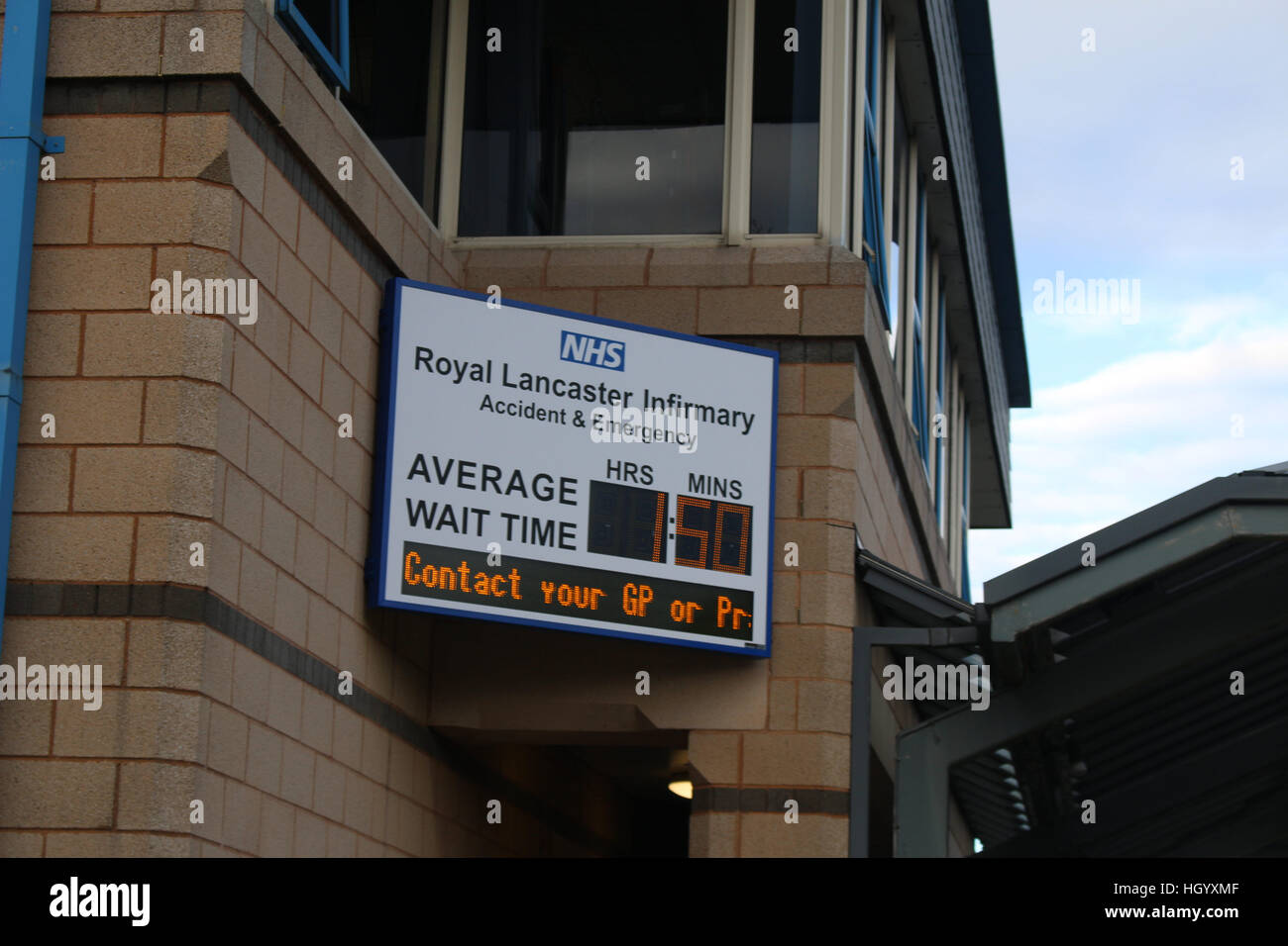 Ambulance queuing hires stock photography and images Alamy
