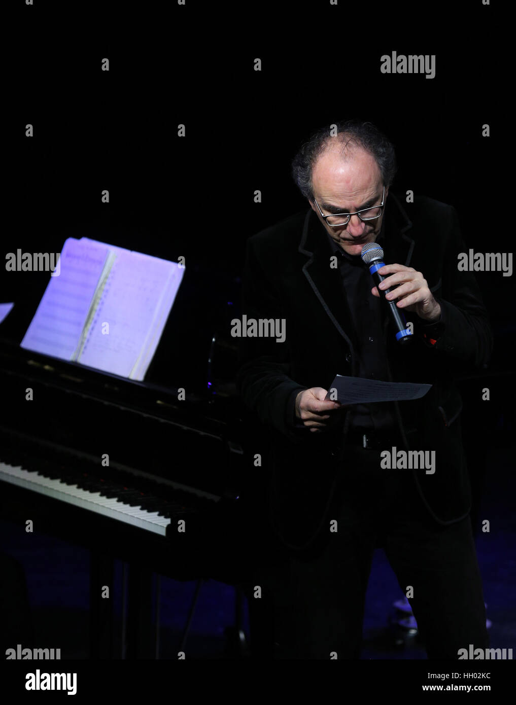 French chansonnier hires stock photography and images Alamy