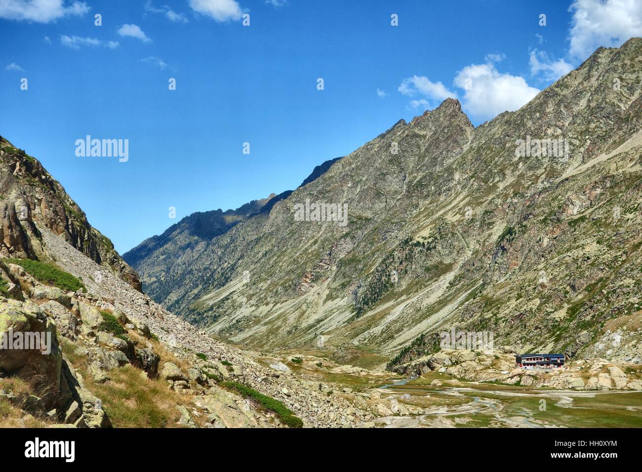 The Refuge des Oulettes in the Vallee de Gaube, French Pyrenees. Stock Photo