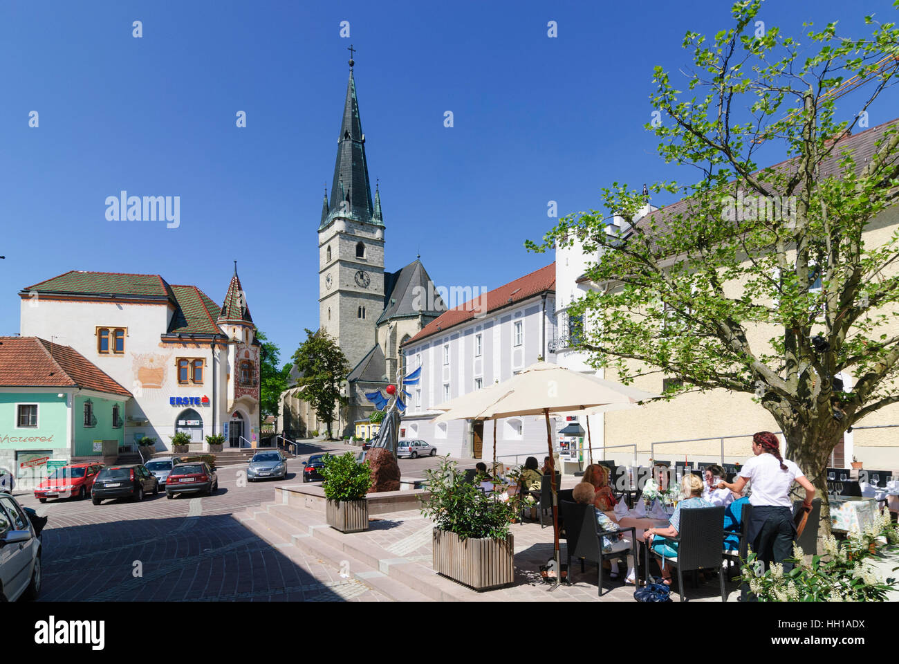 Haag: Main square and fortified church Saint Michael, Mostviertel, Niederösterreich, Lower Austria, Austria Stock Photo