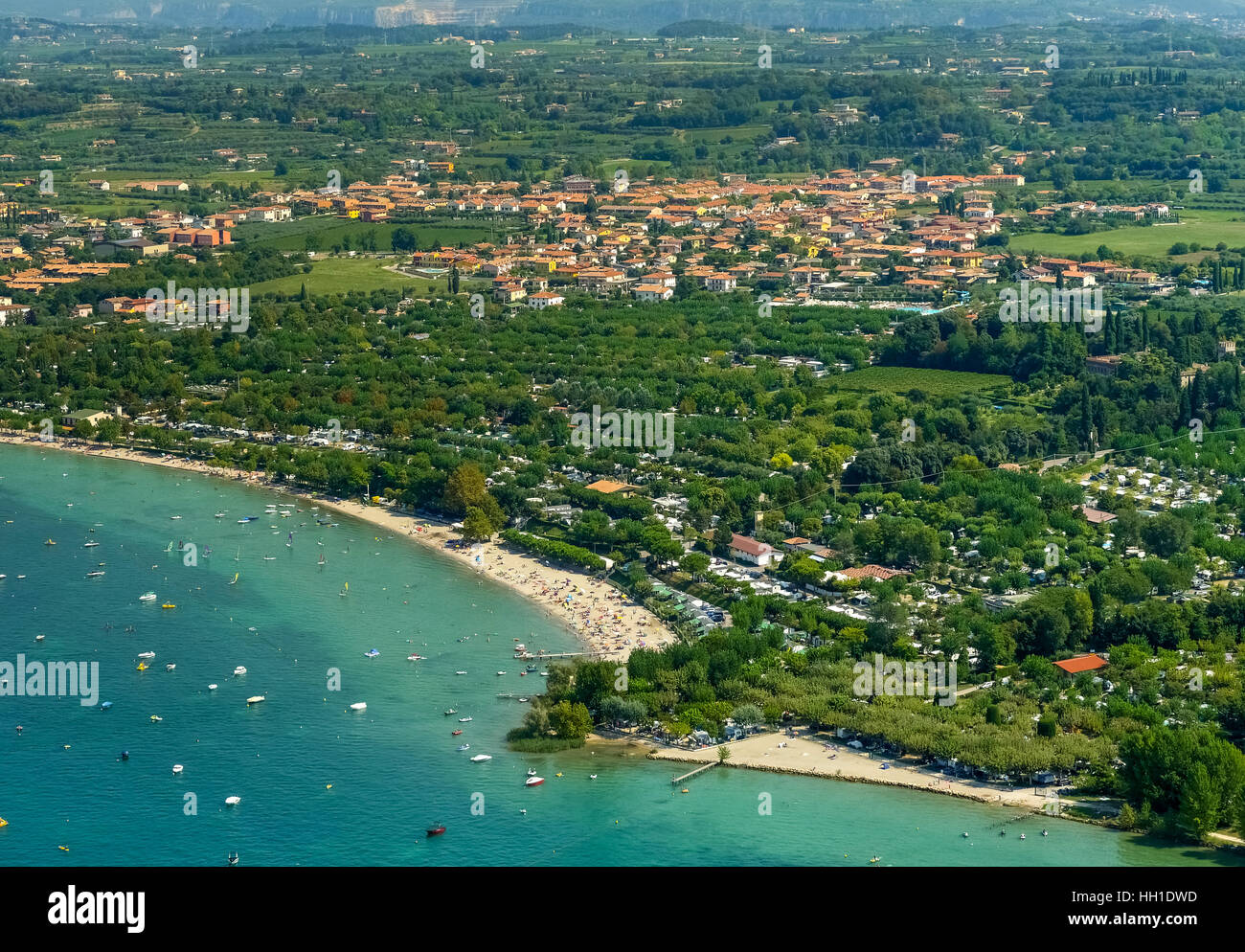 Camping La Quercia, campsite with ​​Lake Garda, Veneto, Italy Stock Photo -  Alamy