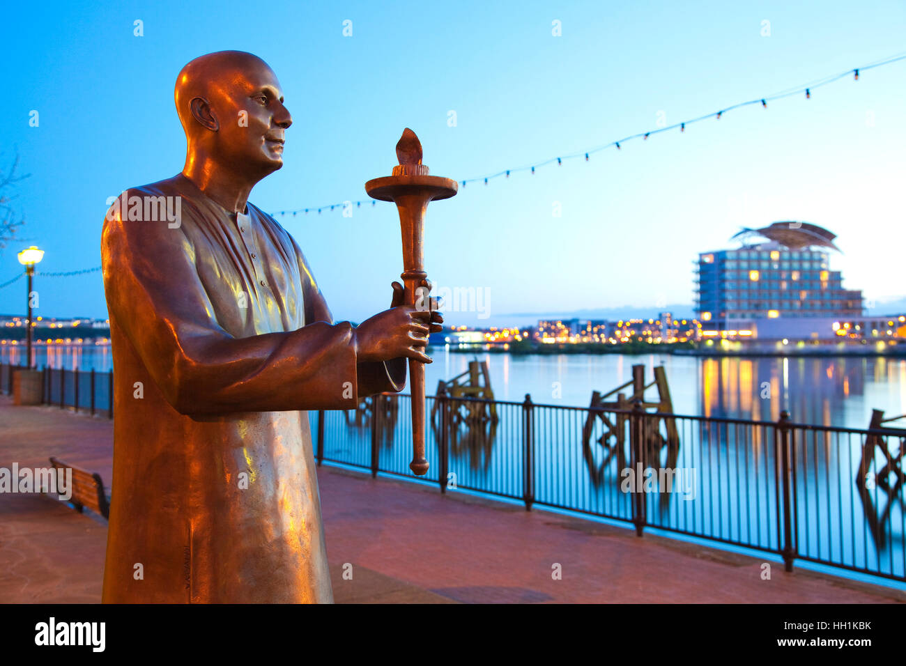 World Harmony Peace Statue, Cardiff Bay, Wales, UK Stock Photo Alamy