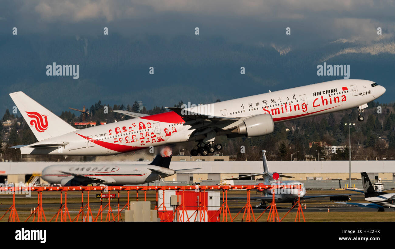 Smiling china livery hi-res stock photography and images - Alamy