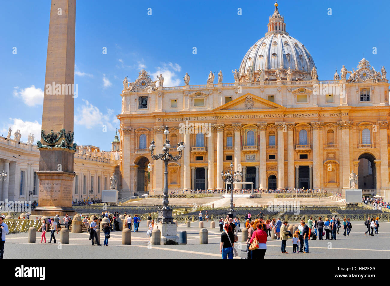 St Peter's Basilica, crowded with tourists and pilgrims, unidentified, from all over the world. April 13, 2013 in Rome, Italy. Stock Photo