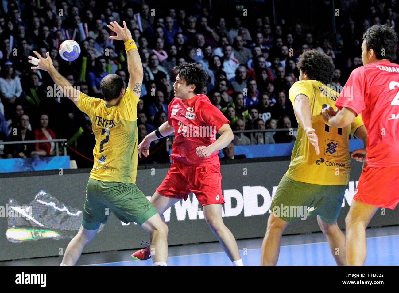 Nantes, France. 15th Jan, 2017. January 15th 2017, Parc Exposition XXL, Nantes, France; 25th World Handball Championships Brazil versus Japan; Huto Agarie Japan in shooting action Credit: Laurent Lairys/Agence Locevaphotos/Alamy Live News Stock Photo