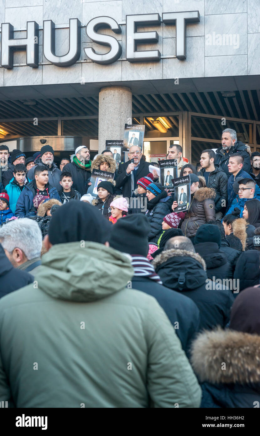 Malmö, Sweden. 16th January, 2017. The city shocked by the murder of a 16 year old boy gathering at City Hall for a manifestation against violence. Credit: Tommy Lindholm/Alamy Live News Stock Photo