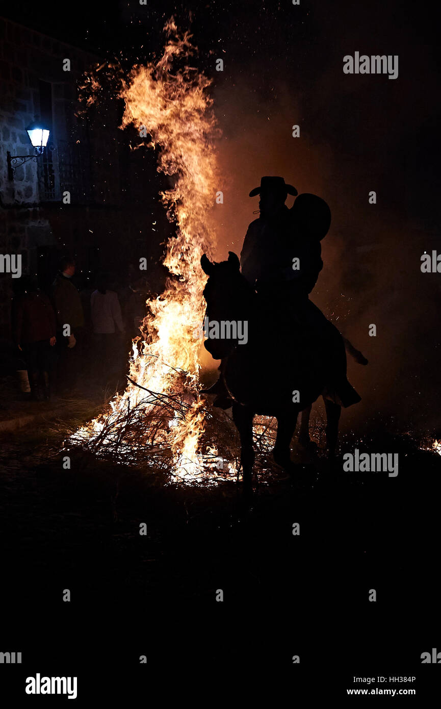 Luminarias san bartolome de pinares hires stock photography and images