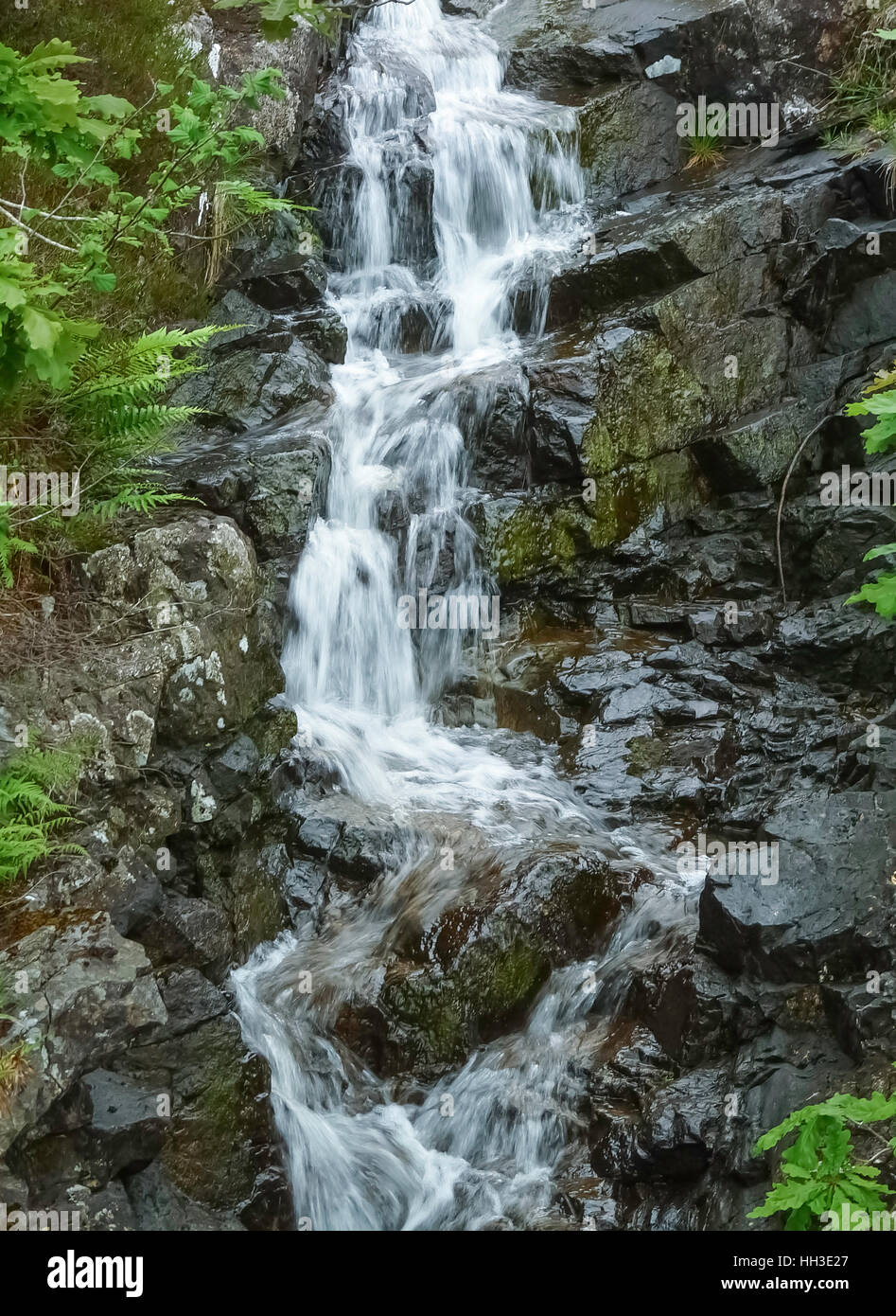 Waterfall Rocks Side View Waterfall along rocks Stock Photo - Alamy