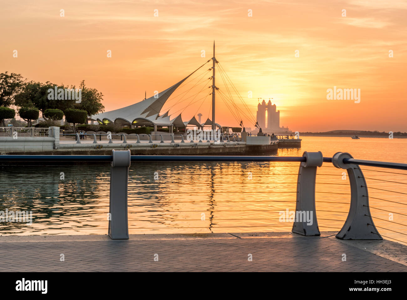 sunset-over-abu-dhabi-corniche-stock-photo-alamy