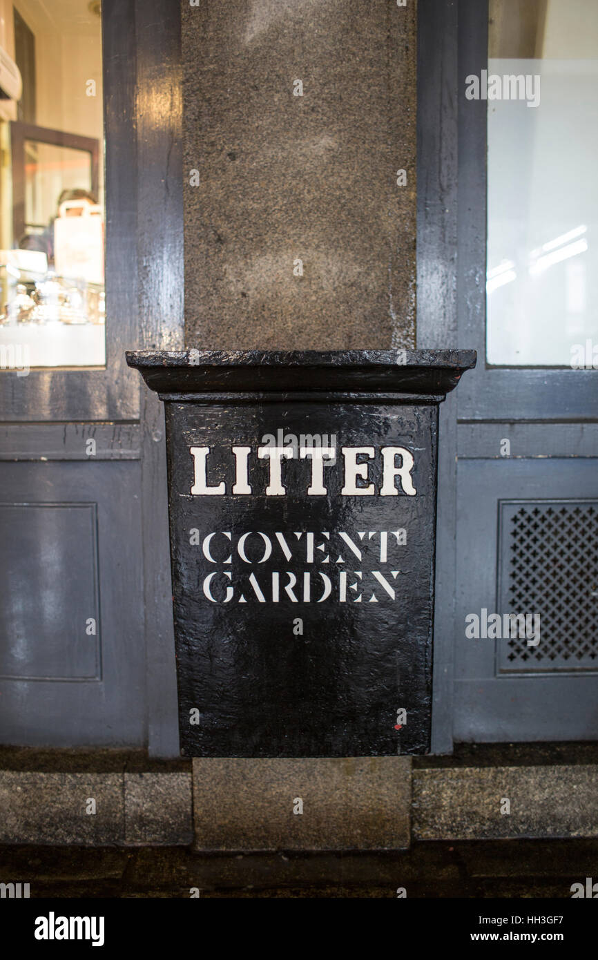 Rubbish bin london hi-res stock photography and images - Alamy