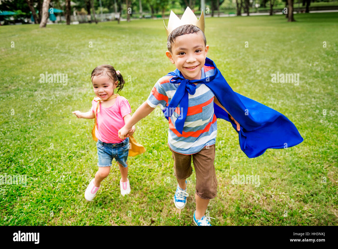 Brother Sister Elementary Childhood Kid Playful Concept Stock Photo Alamy