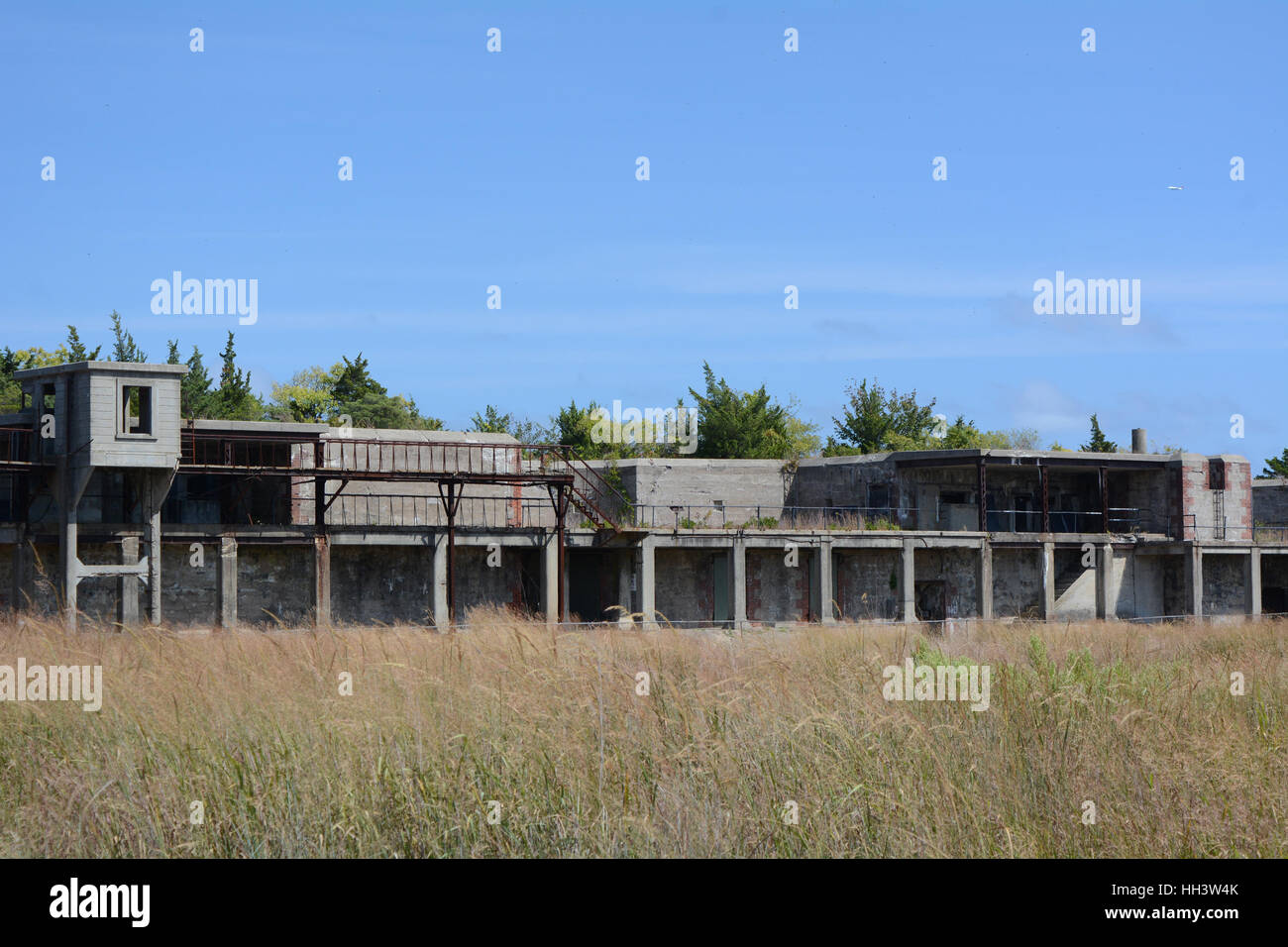 Abandoned Military Bunker at Sandy Hook Beach Stock Photo Alamy