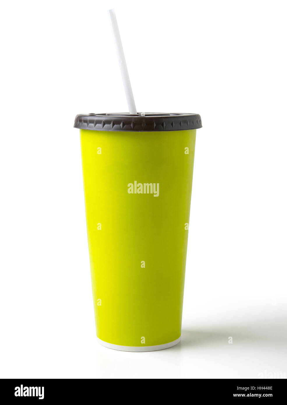 green paper cup and drinking straw with clipping path Stock Photo