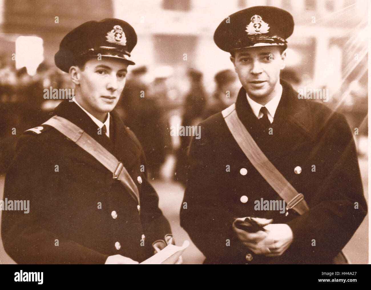 Midshipman Robert W Don of HMS Exeter and Archibald Cameron of HMS Exeter Received DSC for gallantry in the Graf Spee action pic Stock Photo