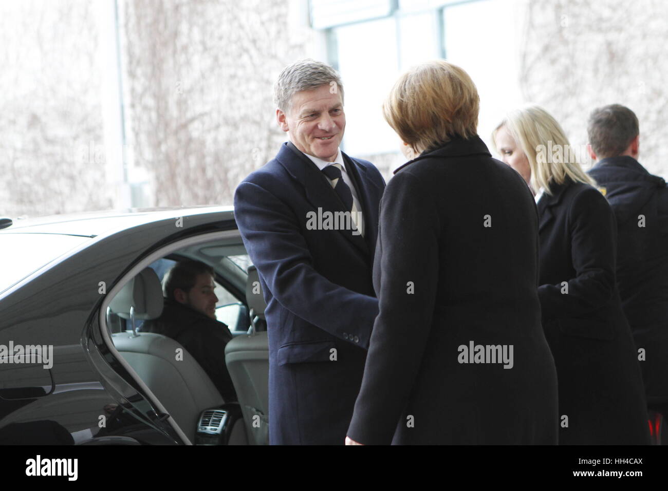 Berlin, Germany. 16th Jan, 2017. Federal Chancellor Angela Merkel and New Zealand prime minister Bill Englisch. Receipt with military honour. Credit: Simone Kuhlmey/Pacific Press/Alamy Live News Stock Photo