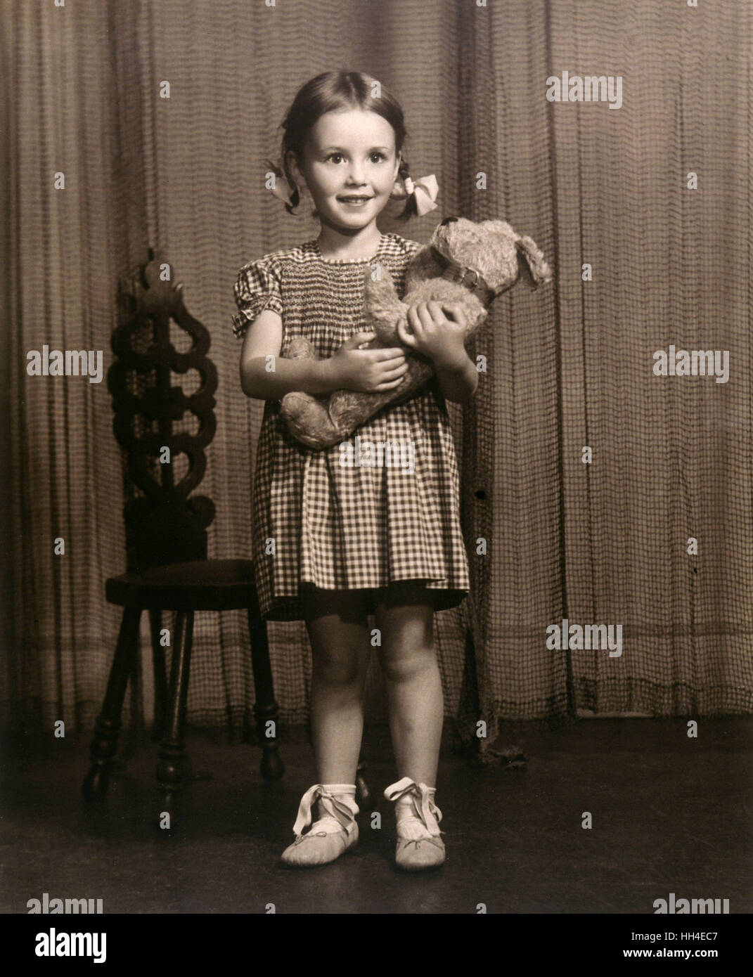 GIRL WITH TEDDY 1930S Stock Photo - Alamy