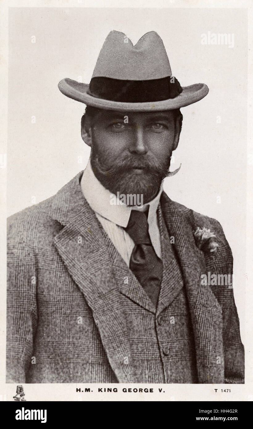 King George V (1865-1936) - in a very snazzy tweed suit and homberg hat! Stock Photo