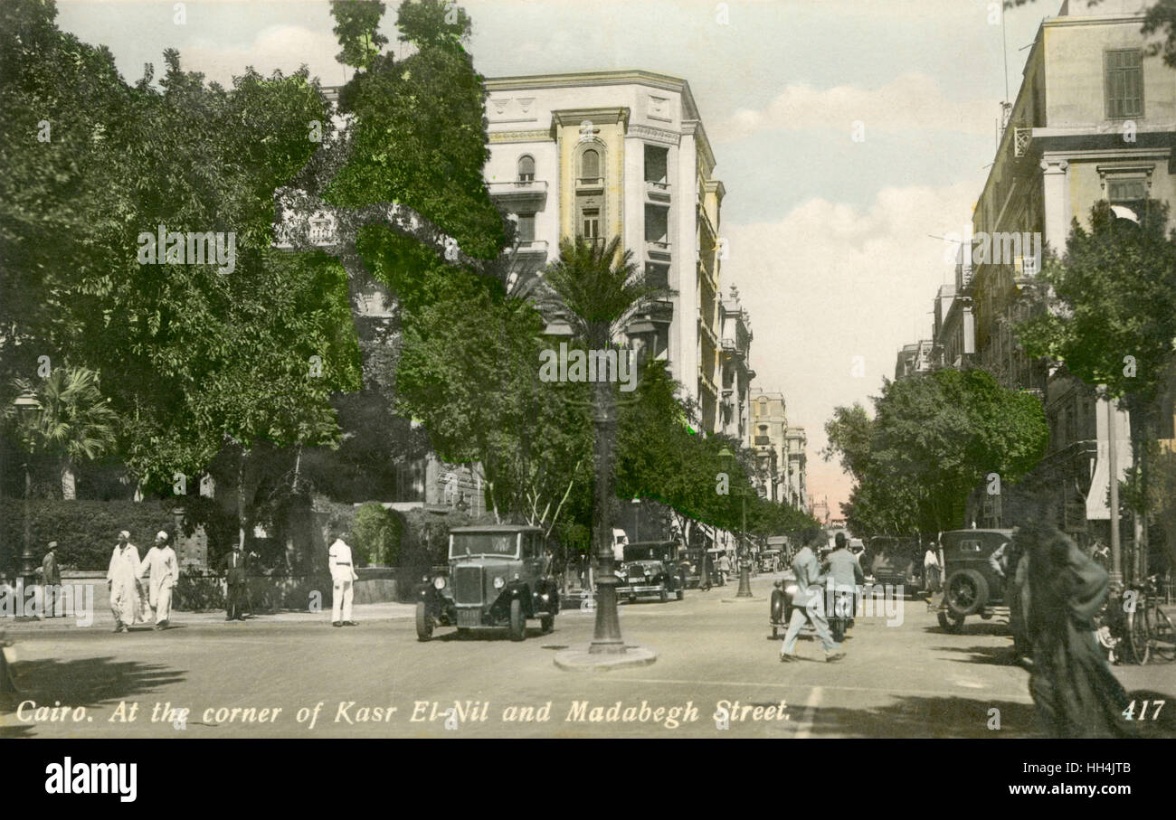 Corner of Kasr El-Nil and Sherif Pasha Street in Cairo Stock Photo