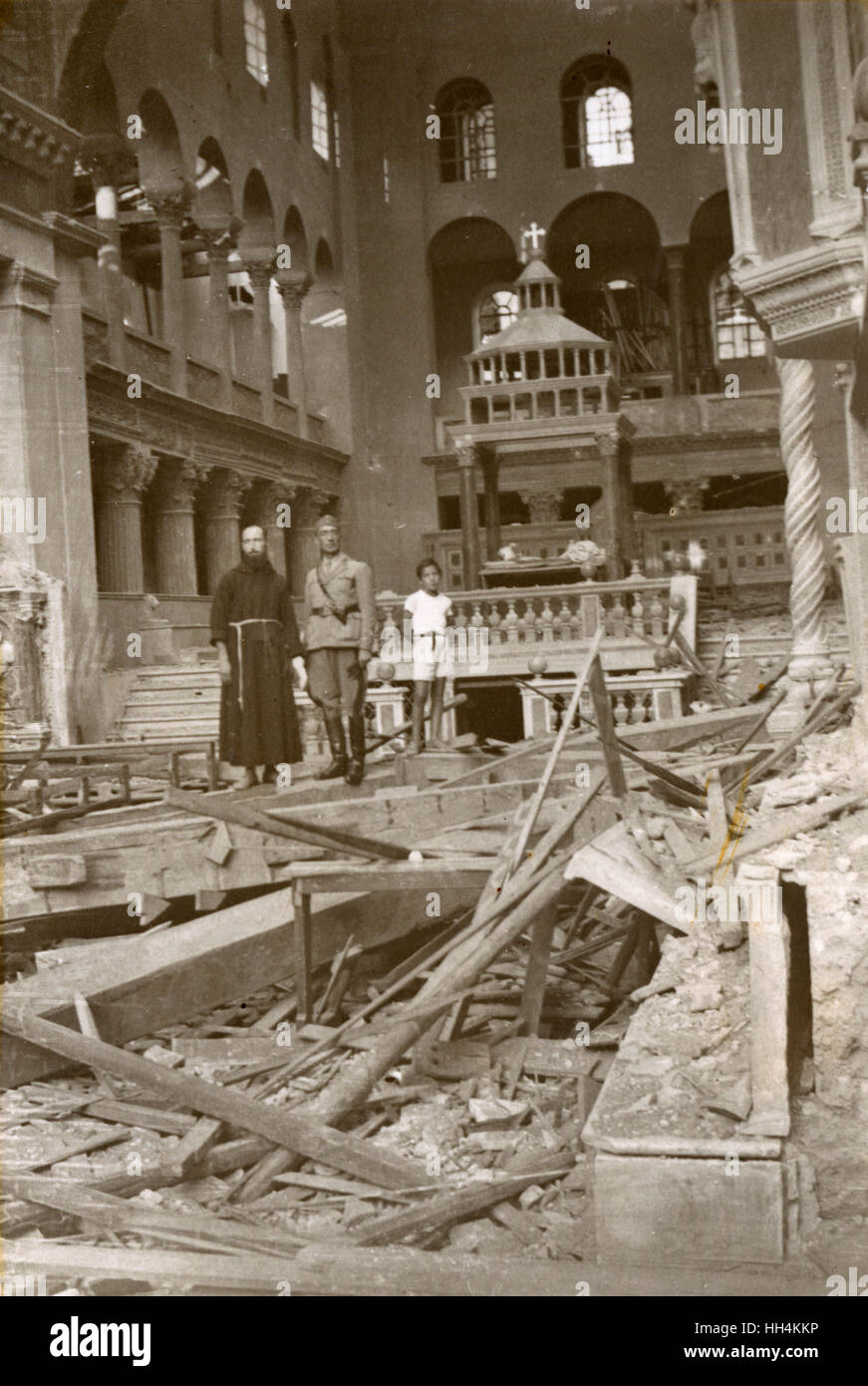WW2 - the bomb-damaged Basilica of St Lawrence Outside the Walls  (San Lorenzo Fuori le Mura) in Rome, Italy. Visited by the Pope on 19th July 1943. Stock Photo