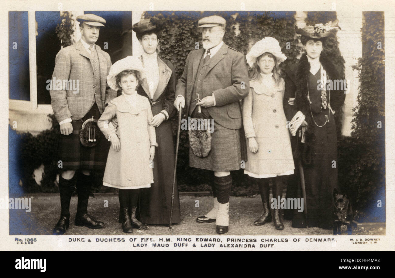(from Left): Alexander William George Duff, 1st Duke of Fife (1849-1912), his younger daughter Maud (1893- 1945), his wife Louise Victoria, Princess Royal and Duchess of Fife (1867-1931), King Edward VII (1841-1910), the eldest Fife daughter Alexandra Duf Stock Photo